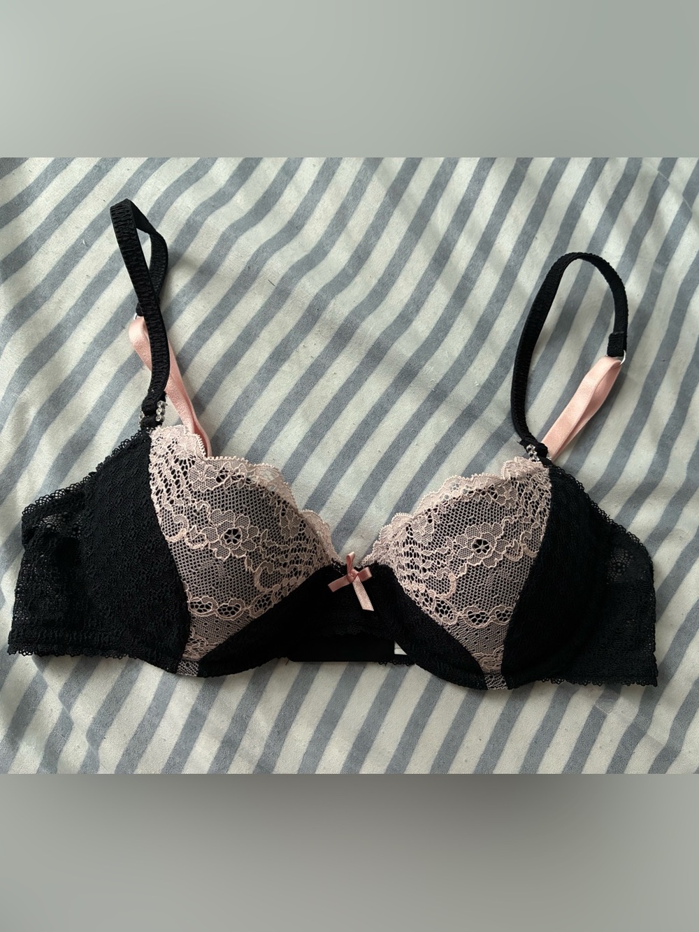 Black & Blush Lace Push-Up Bra with Contrast Straps